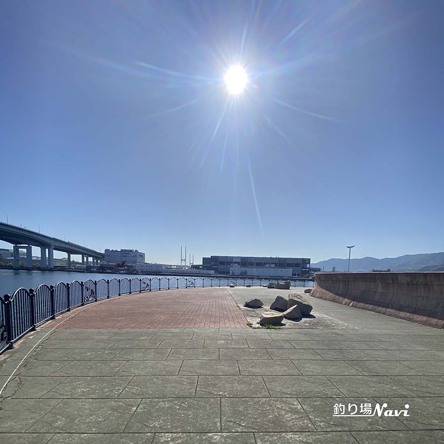 芦屋浜 西護岸(芦屋川河口)|釣り場Navi