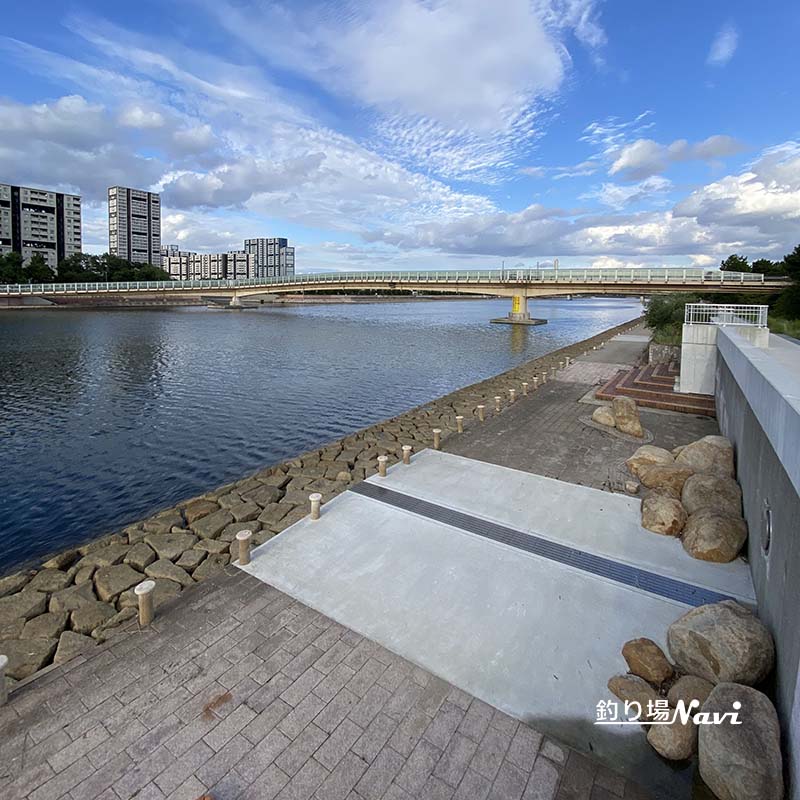 芦屋キャナルパーク 北護岸 東(浜風大橋)|釣り場Navi
