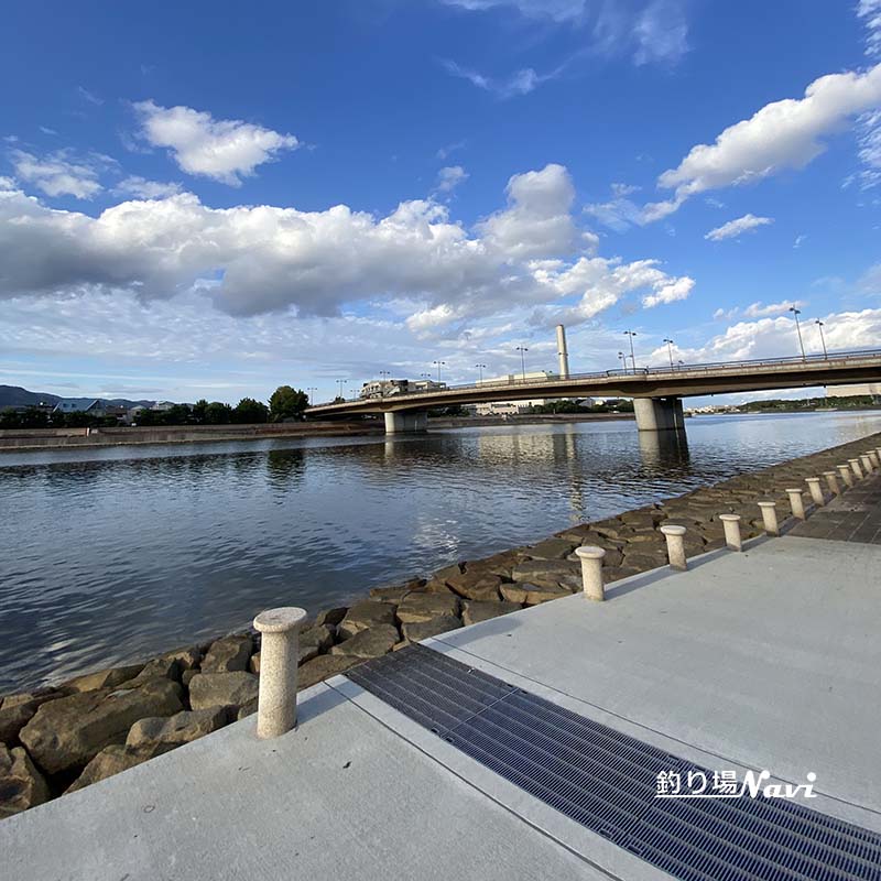 芦屋キャナルパーク 北護岸 東(浜風大橋)|釣り場Navi